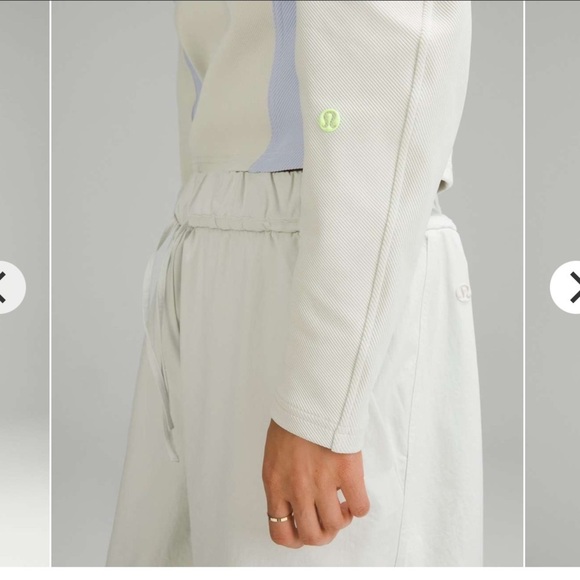 COPY - Lululemon Ribbed Luxtreme Wide-Sleeve Pullover in bone/blissful blue. Si… - Picture 4 of 9